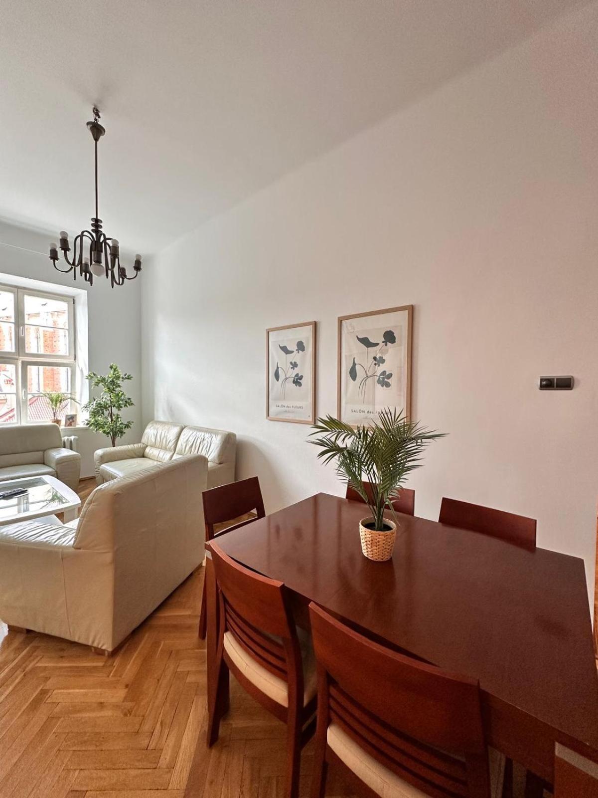 Small Market Square - Old Town Appartement